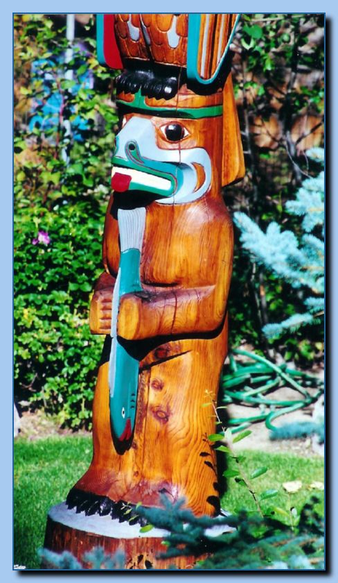 1-040d Totem-Traditional